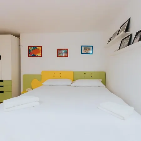 Marilu's Lägenhet Bari